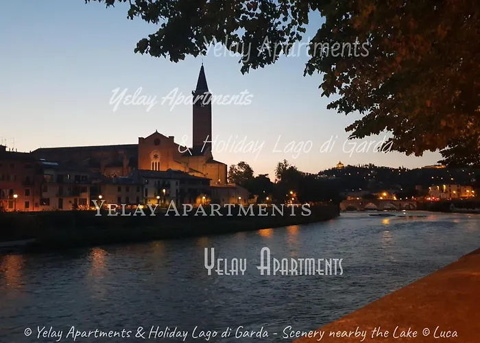 Yelay & Holiday Lago Di Garda Apartment Raffa