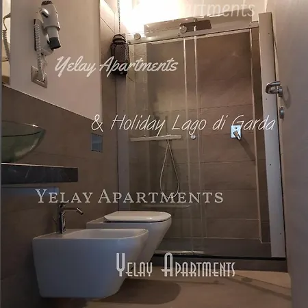 Yelay & Holiday Lago Di Garda * Raffa